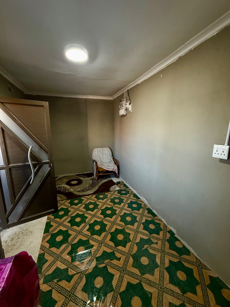 3 Bedroom Property for Sale in Wallacedene Western Cape